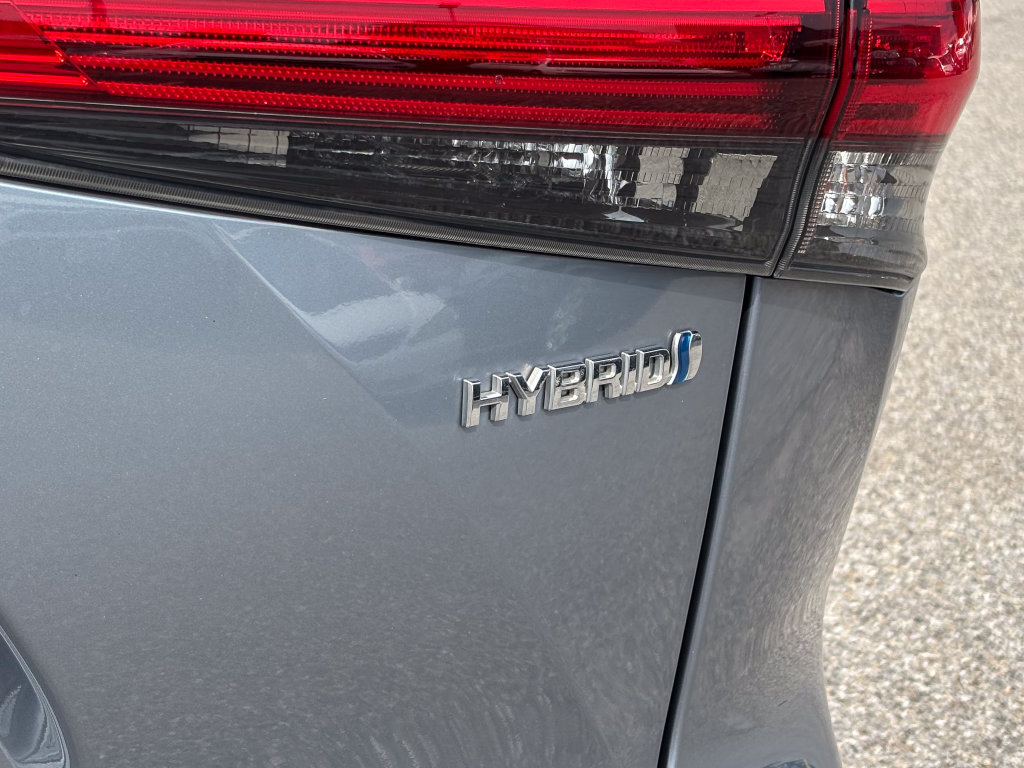 Certified 2021 Toyota Highlander Platinum AWD/4WD image 16