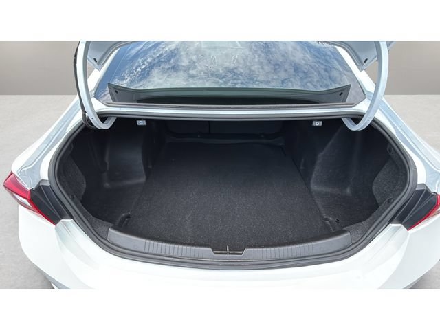Used 2023 Chevrolet Malibu LS FWD image 31