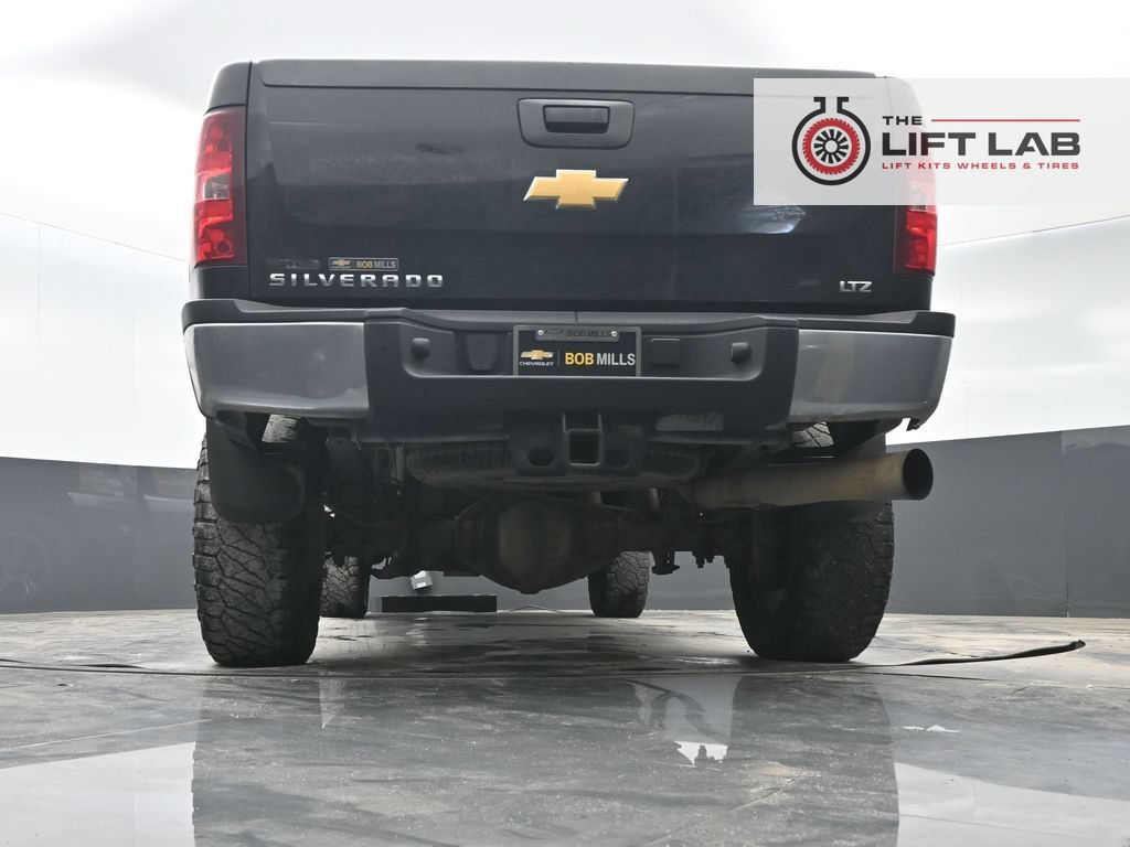 Used 2012 Chevrolet Silverado 2500 LTZ w/ Suspension Package, Off-Road AWD/4WD image 37