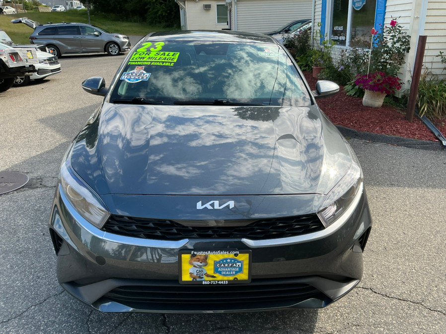 Used 2023 Kia Forte LXS w/ LXS Technology Package FWD image 4
