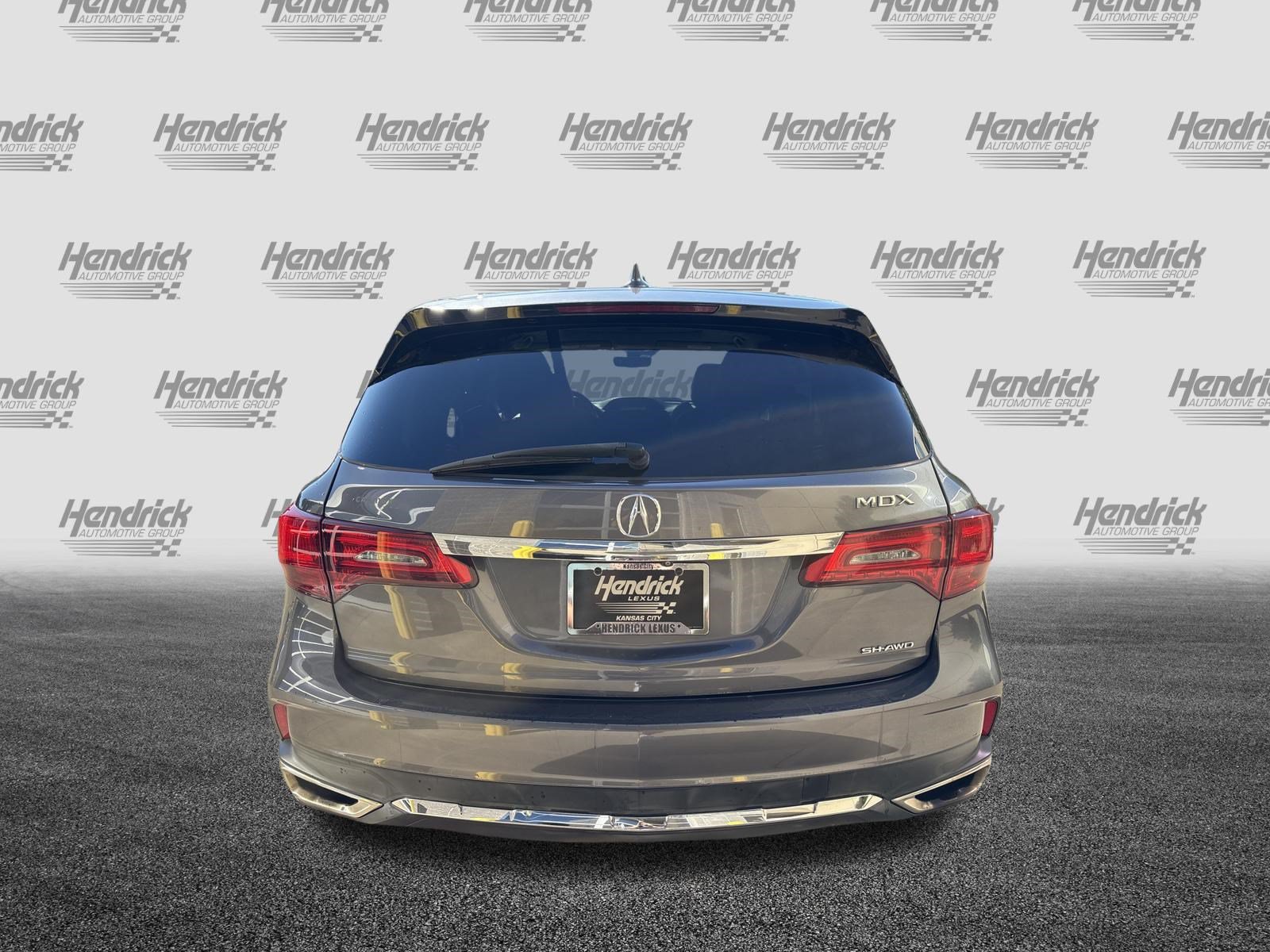 Used 2017 Acura MDX w/ Technology Package AWD/4WD image 9