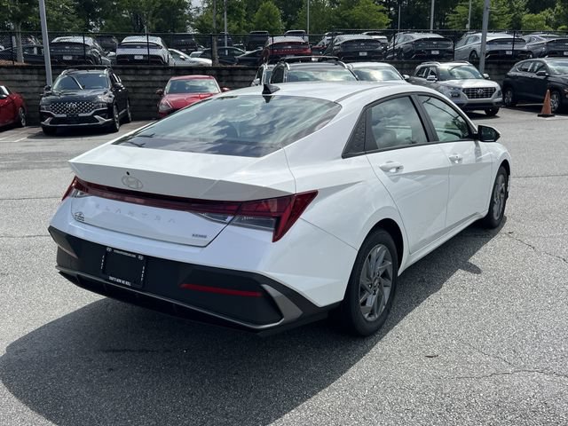 Used 2026 Hyundai Elantra Hybrid FWD image 7