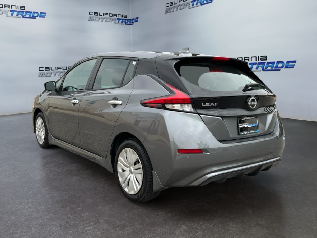 Used 2024 Nissan Leaf S FWD image 7