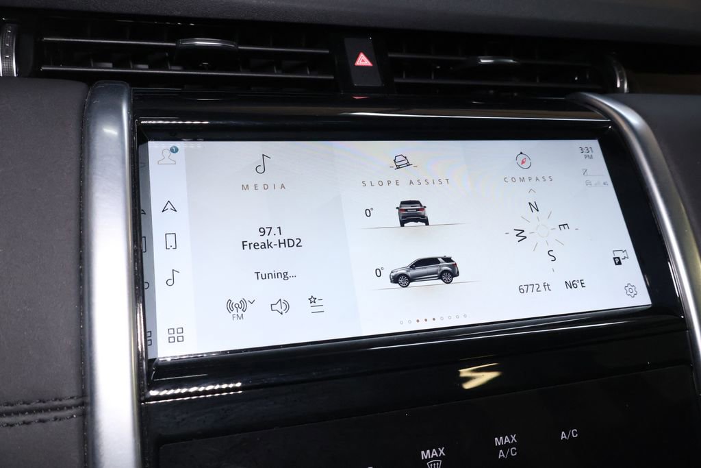 Used 2021 Land Rover Discovery Sport S image 25