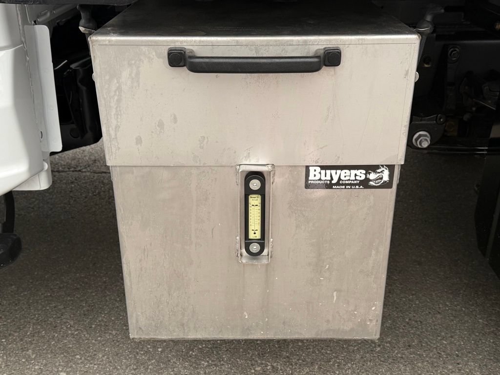 New 2026 Ford F550 4x4 Regular Cab Super Duty image 4