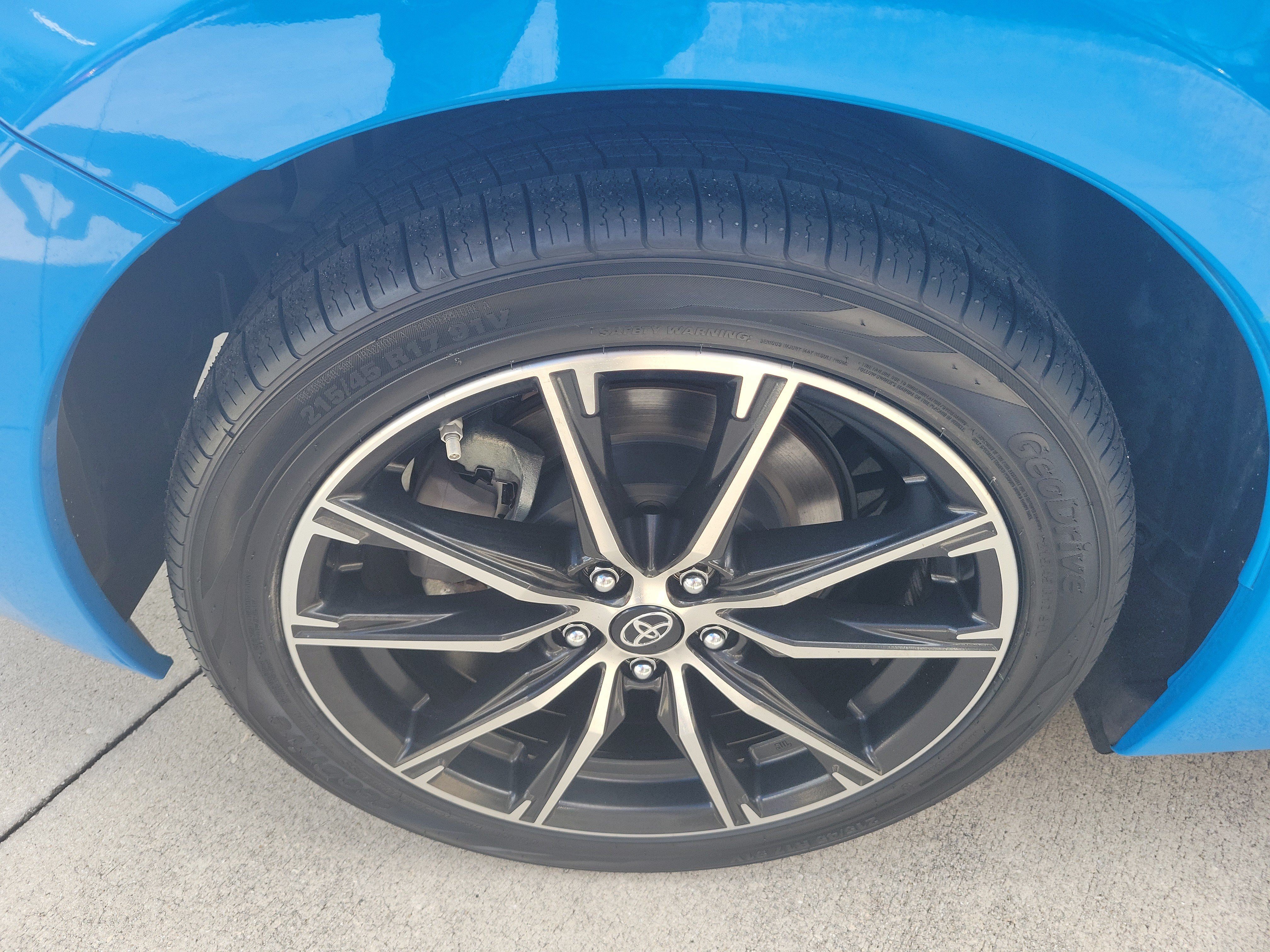 Used 2020 Toyota 86 RWD image 8