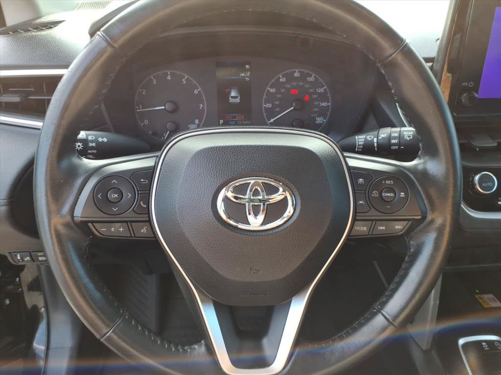 Used 2023 Toyota Corolla Cross LE w/ Moonroof Package AWD/4WD image 29
