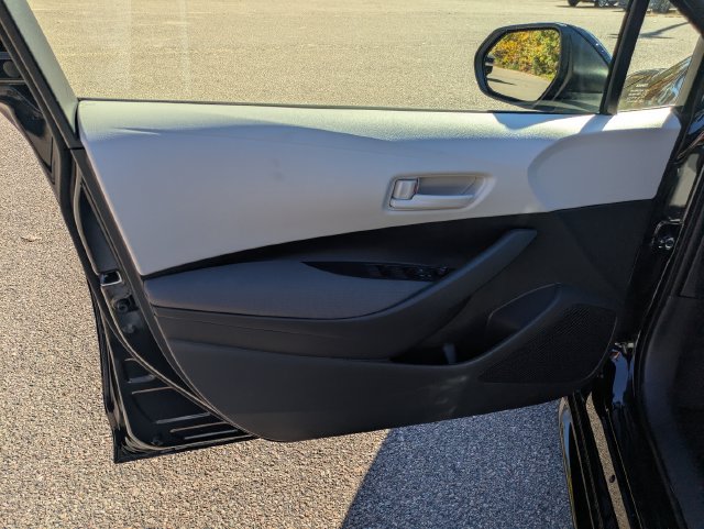 New 2027 Toyota Corolla LE w/ LE Premium Package FWD image 16