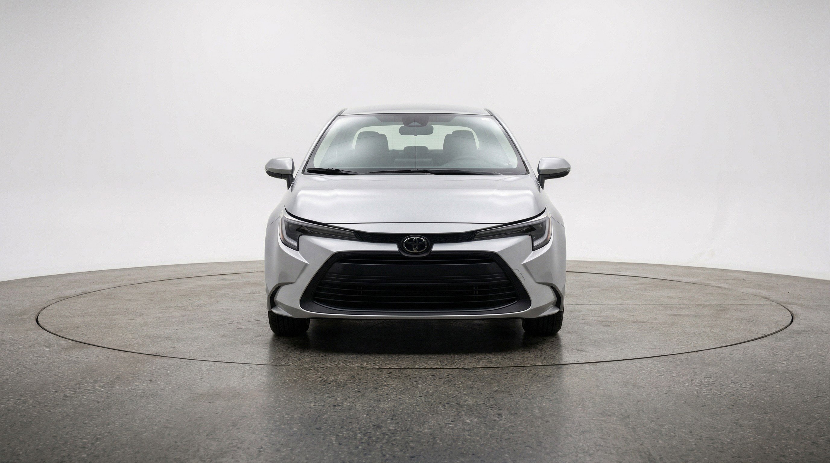 Used 2025 Toyota Corolla LE FWD image 2