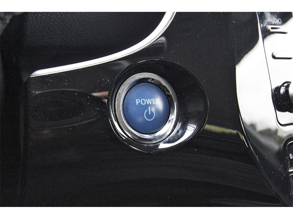 Used 2020 Toyota Prius image 18