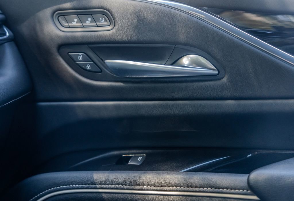 Used 2024 Cadillac Escalade Sport w/ Touring Package image 15