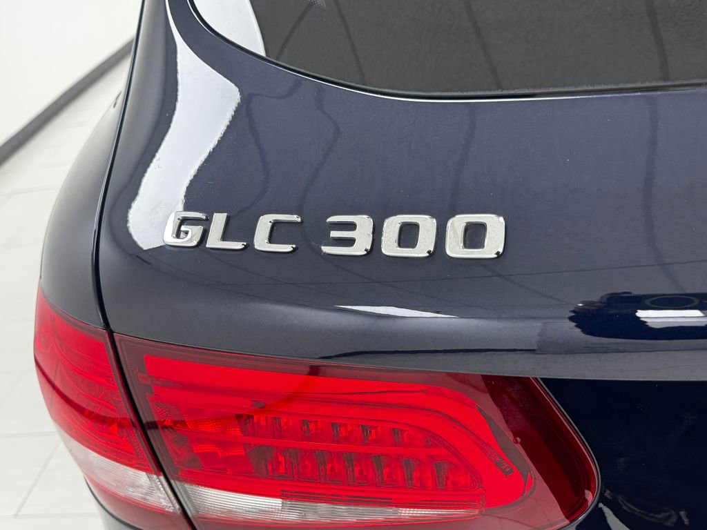 Used 2018 Mercedes-Benz GLC 300 4MATIC image 36