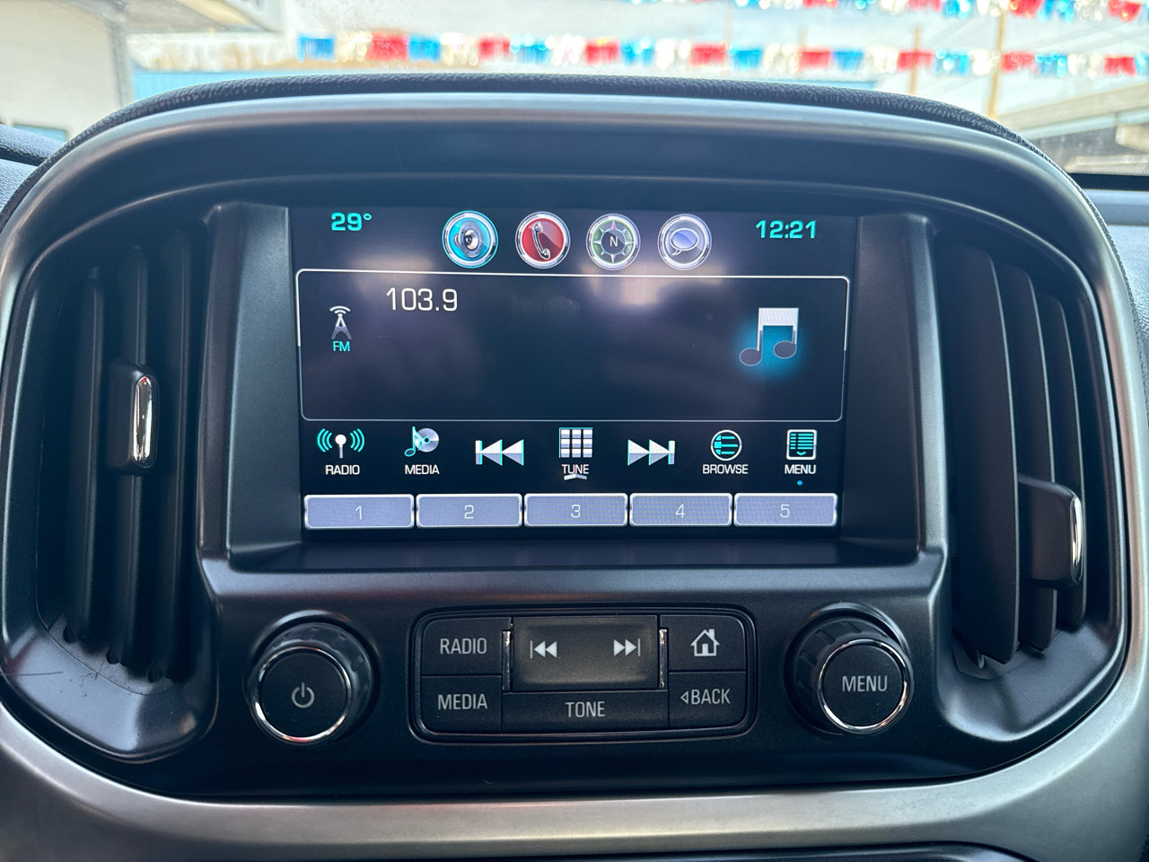 Used 2016 Chevrolet Colorado LT w/ LT Convenience Package image 16