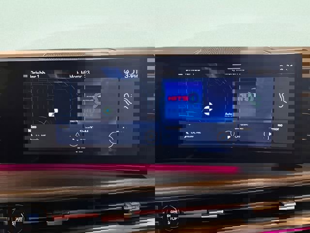 Used 2024 Hyundai Santa Fe Limited image 27