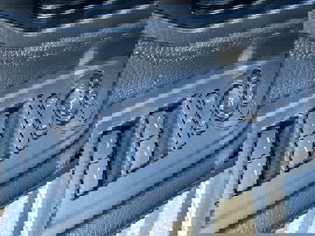 Used 2023 Honda Odyssey Touring image 13