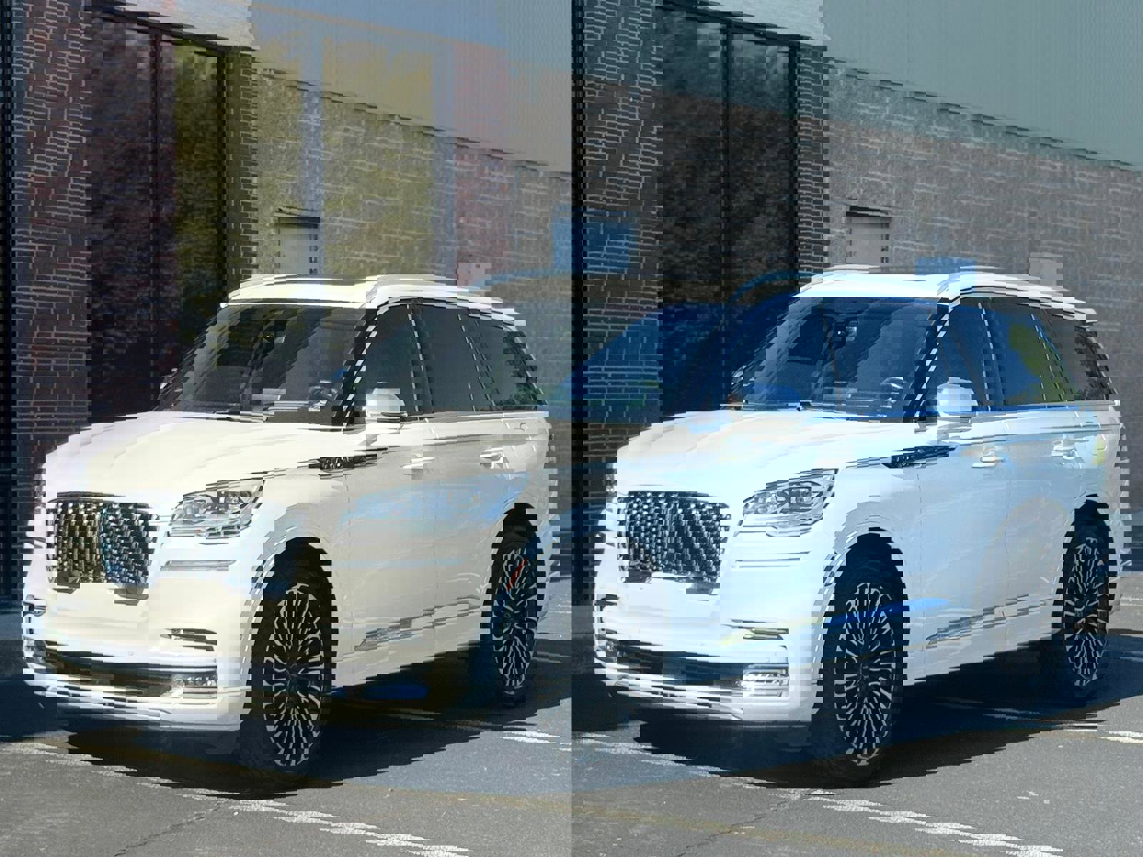 Used 2022 Lincoln Aviator Black Label w/ Dynamic Handling Package AWD/4WD image 5