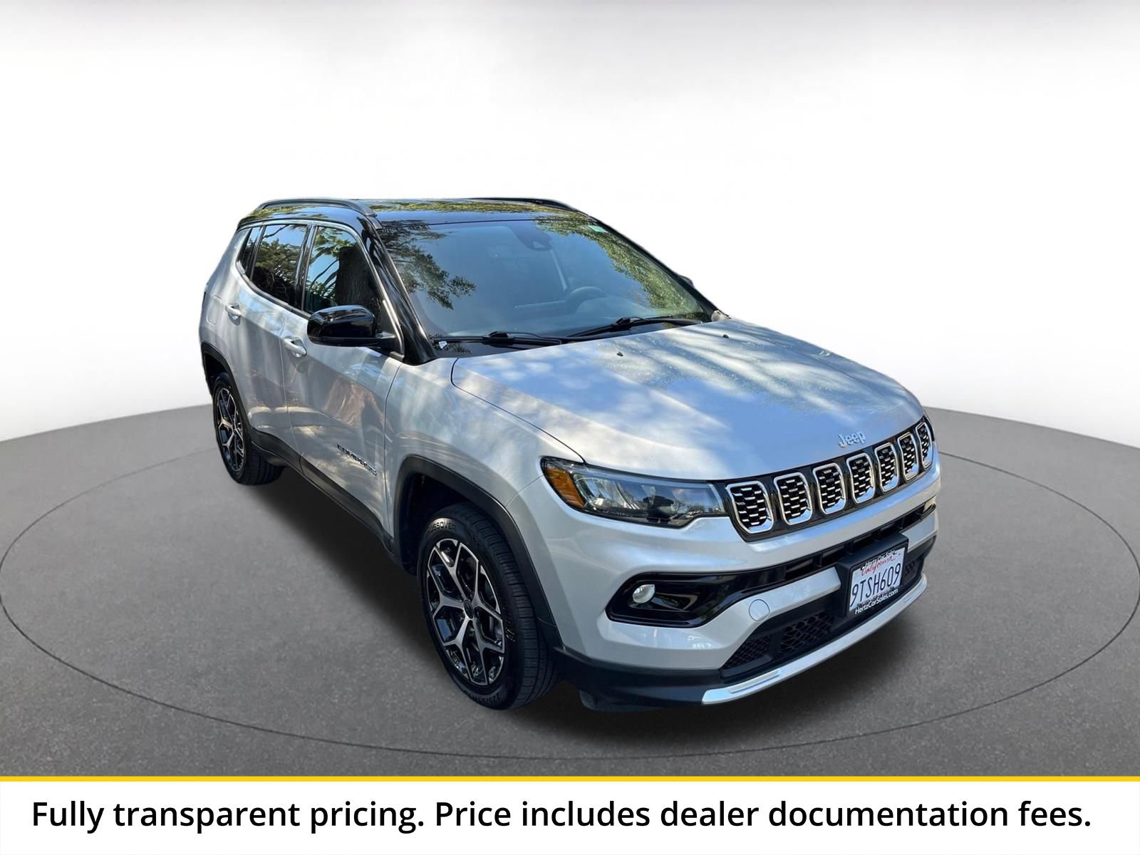 Used 2025 Jeep Compass Limited AWD/4WD image 1