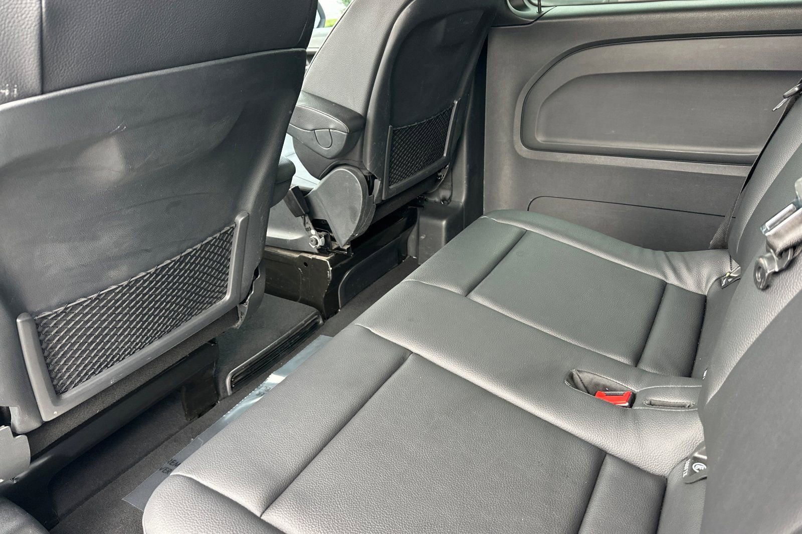 Used 2016 Mercedes-Benz Metris Passenger image 12