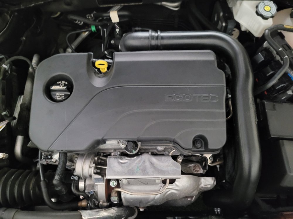 Used 2025 Chevrolet Malibu LT FWD image 30