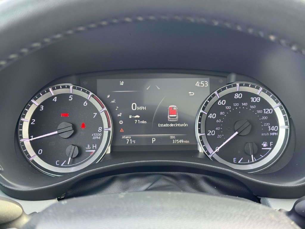 Used 2023 Toyota Highlander XLE AWD/4WD image 28