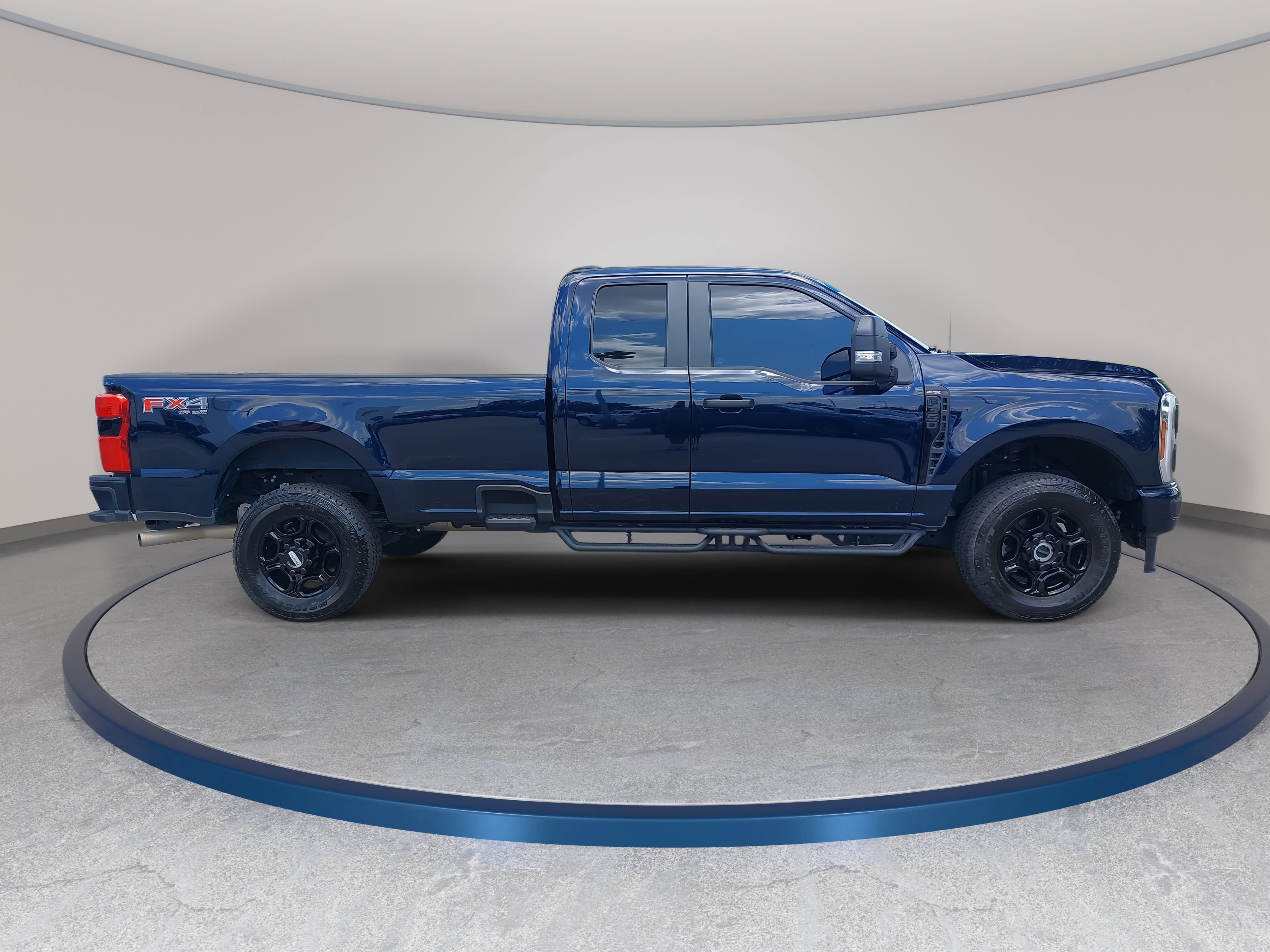 Used 2025 Ford F350 XL w/ STX Appearance Package AWD/4WD image 4
