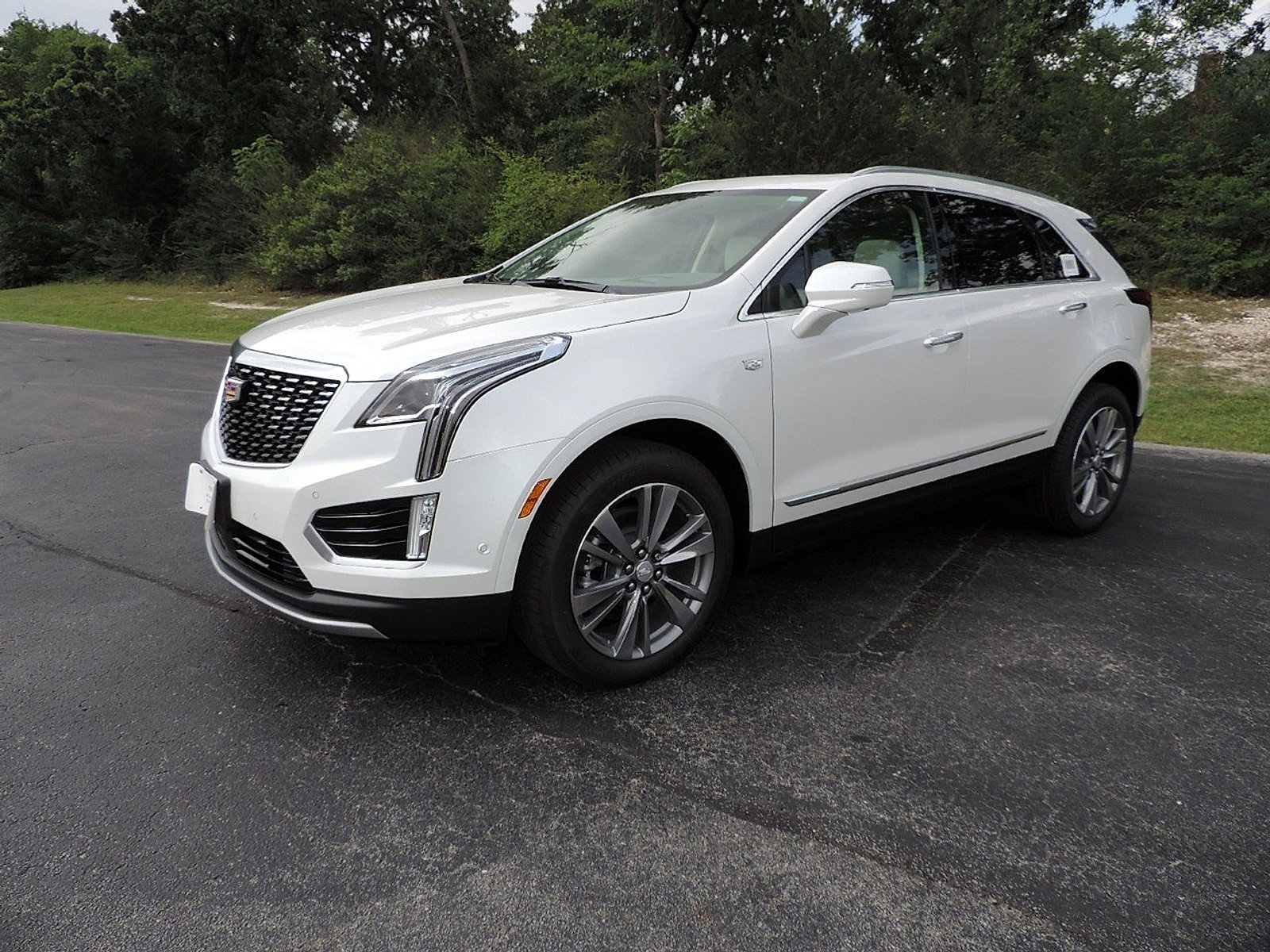 New 2026 Cadillac XT5 Premium Luxury FWD image 1