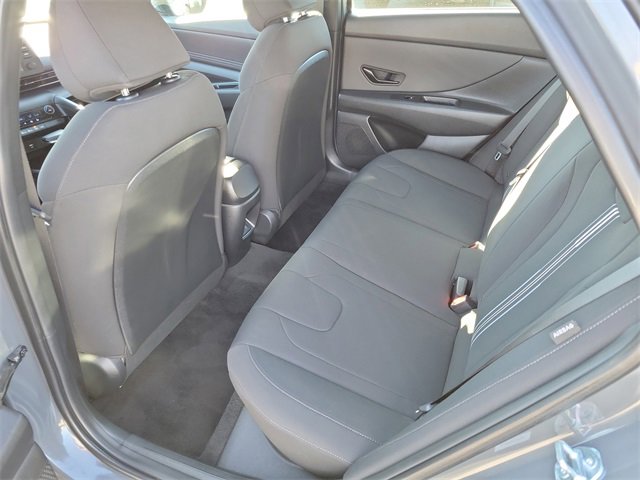 Used 2025 Hyundai Elantra Sport image 19