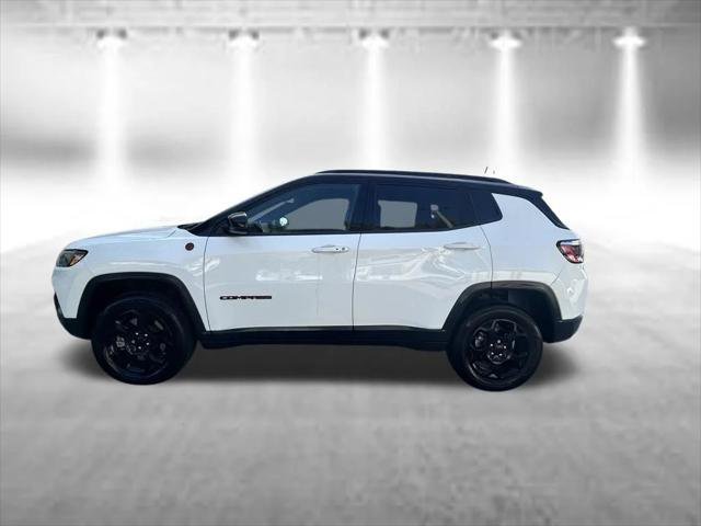 Certified 2023 Jeep Compass Trailhawk AWD/4WD image 4