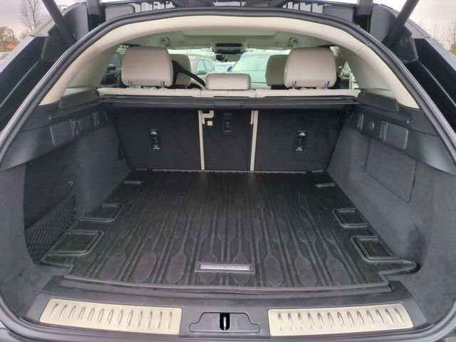 Used 2023 Land Rover Range Rover Velar R-Dynamic S AWD/4WD image 16