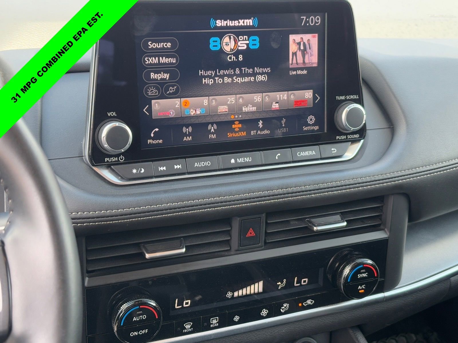 Certified 2025 Nissan Rogue SV image 22