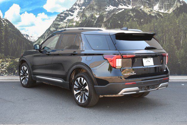 Used 2025 Ford Explorer Platinum w/ LUX Leather Package AWD/4WD image 9