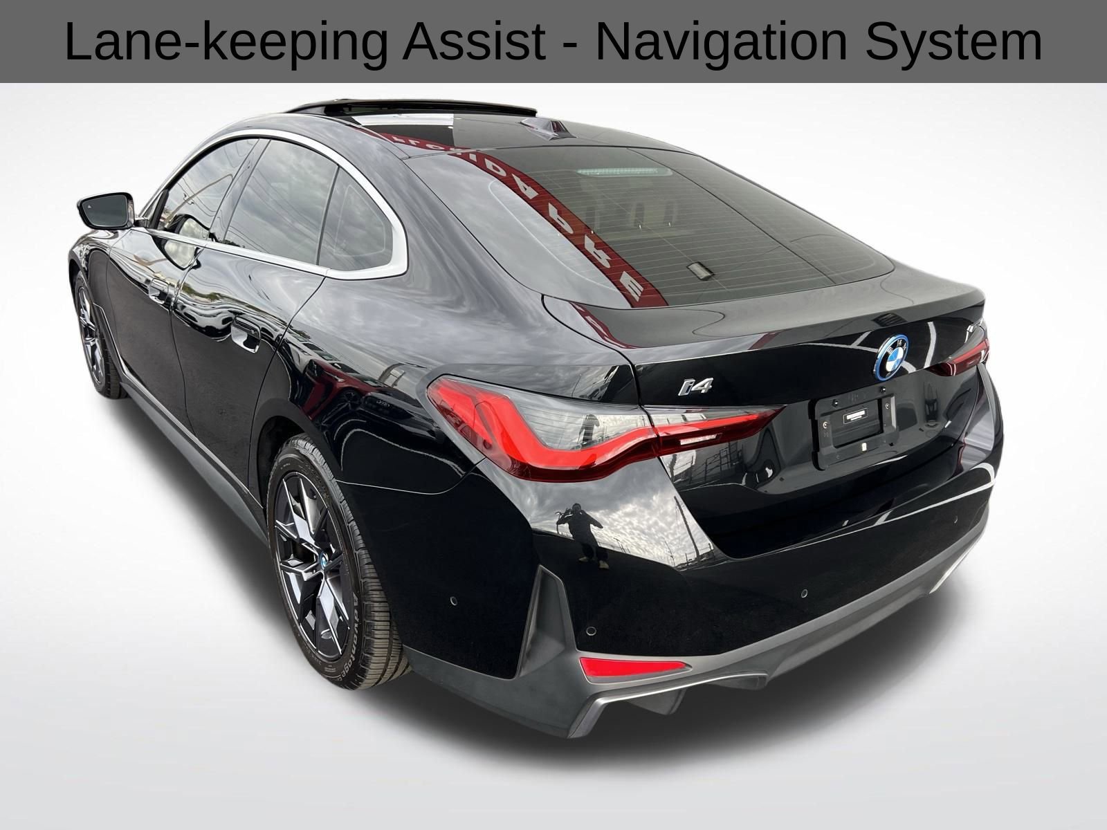 Used 2023 BMW i4 eDrive40 w/ Premium Package image 8