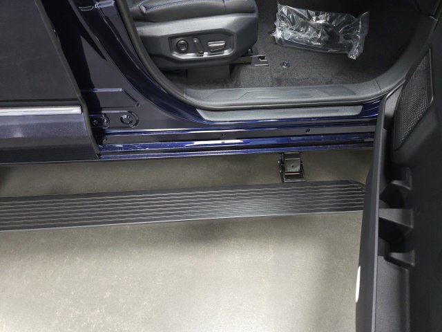 New 2026 Toyota Tundra Platinum AWD/4WD image 8