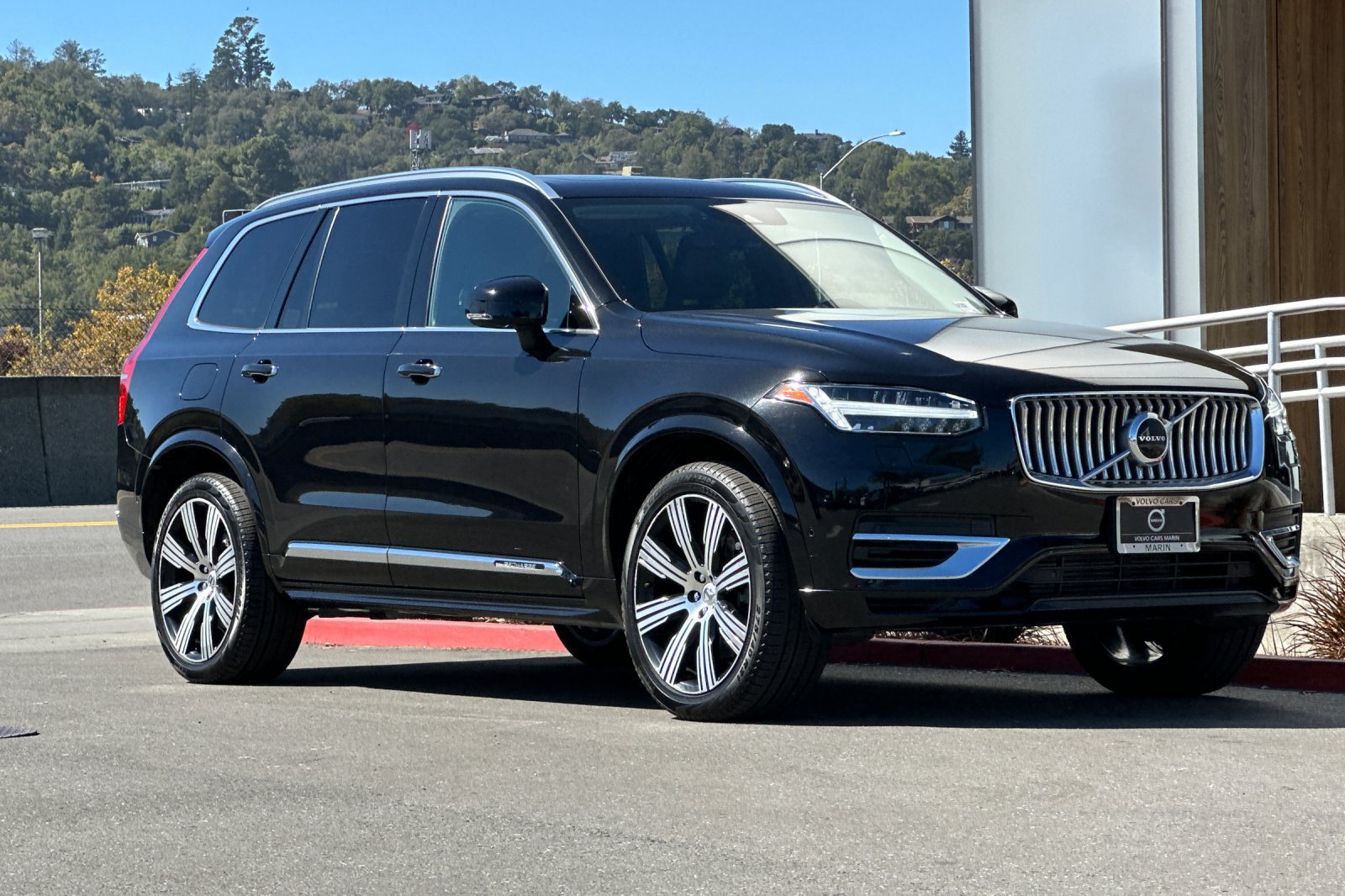 Used 2022 Volvo XC90 T8 Inscription w/ Advanced Package AWD/4WD image 9