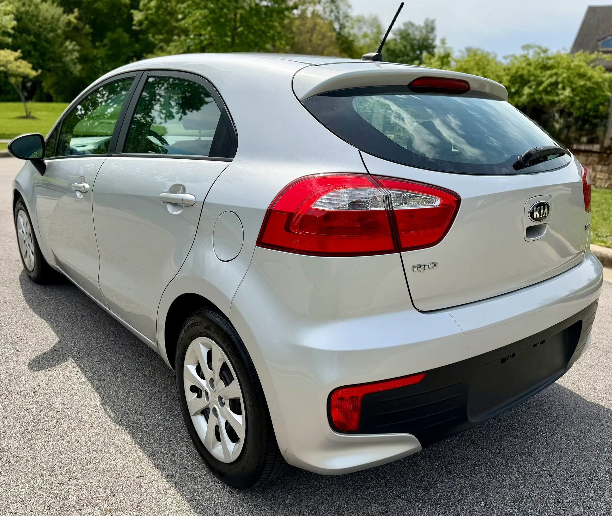 Used 2016 Kia Rio LX w/ Power Package FWD image 7