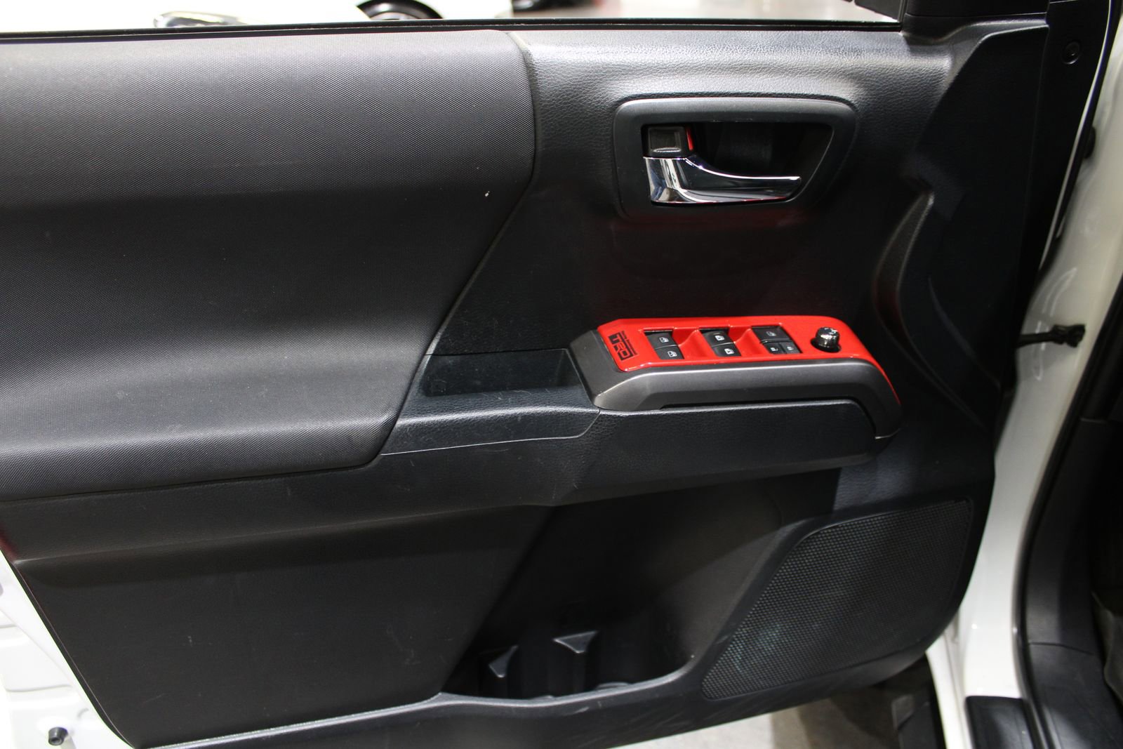 Used 2017 Toyota Tacoma TRD Pro image 27