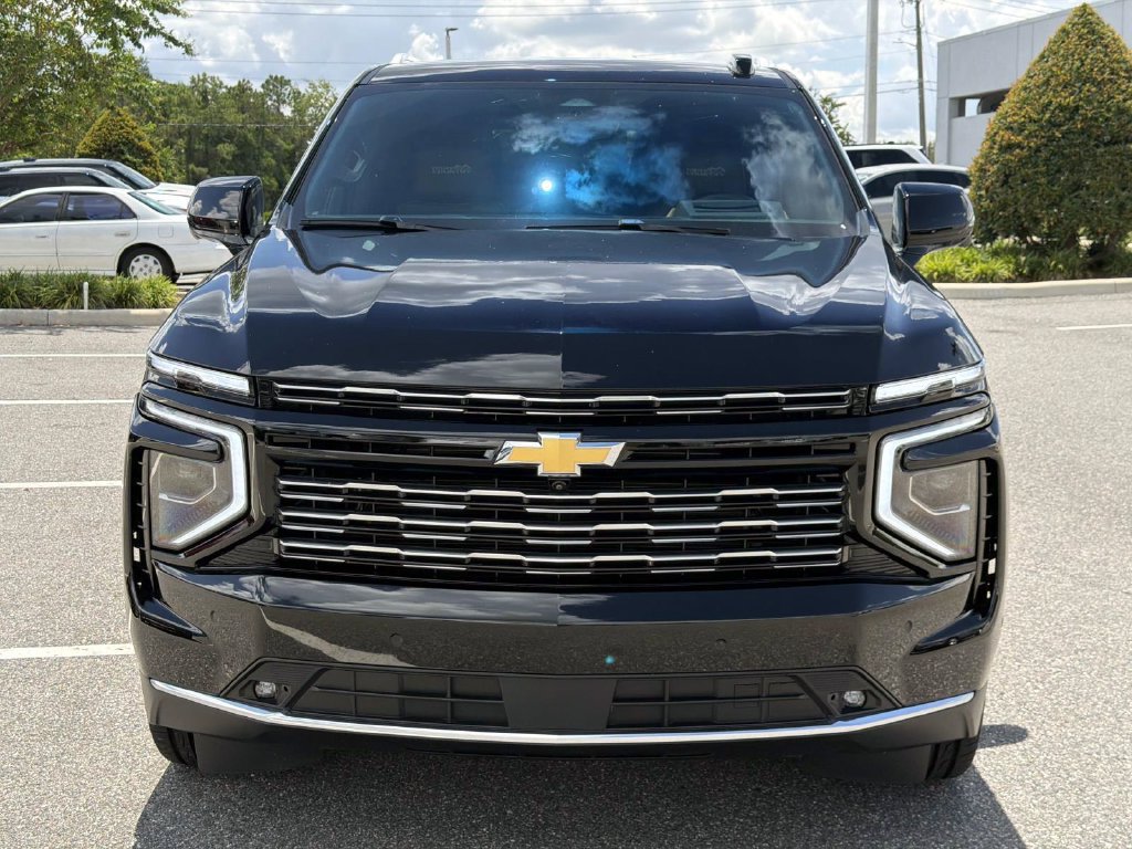 Used 2025 Chevrolet Tahoe High Country AWD/4WD image 8
