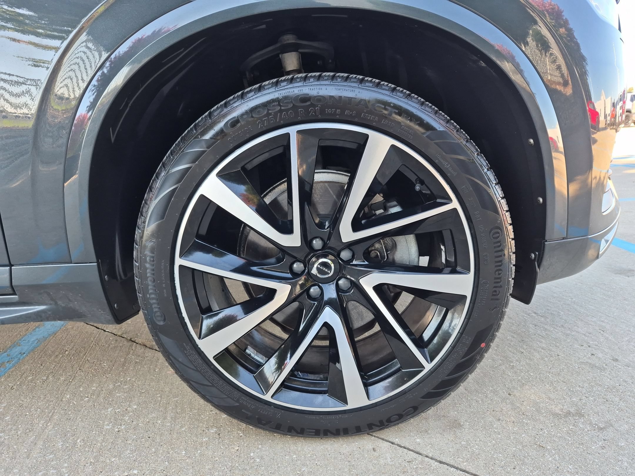 Used 2021 Volvo XC90 T6 Momentum w/ Protection Package AWD/4WD image 37