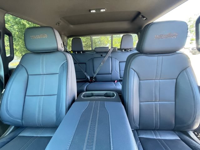 Used 2024 Chevrolet Silverado 1500 High Country w/ Technology Package AWD/4WD image 15