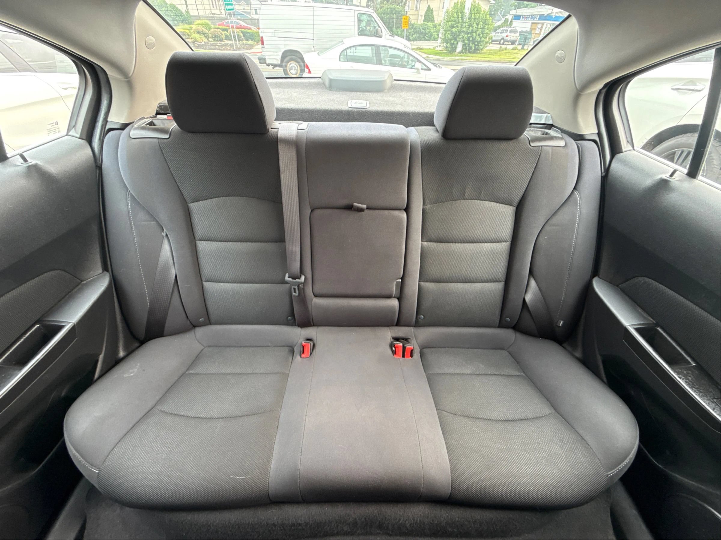 Used 2016 Chevrolet Cruze LT FWD image 25