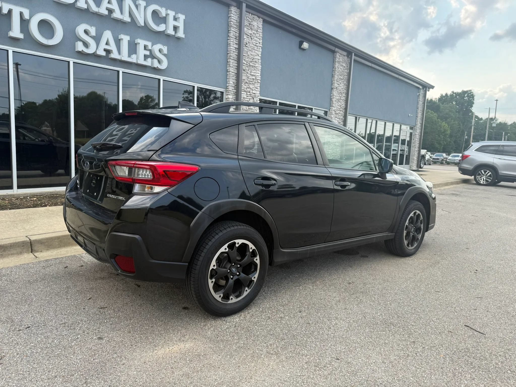 Used 2023 Subaru Crosstrek 2.0i Premium AWD/4WD image 7