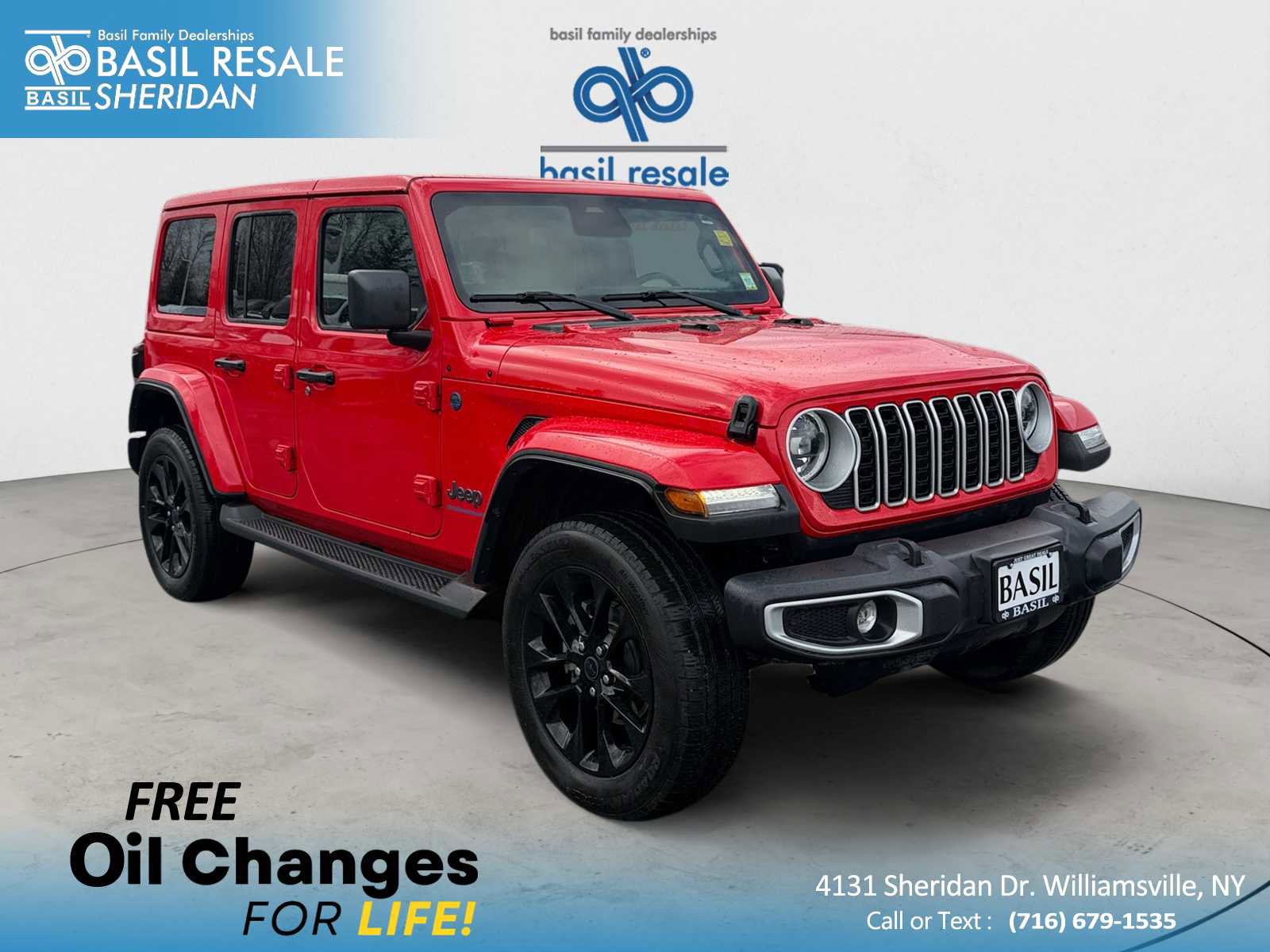 Used 2025 Jeep Wrangler Sahara image 1