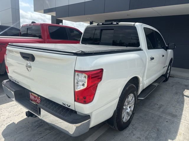 Used 2019 Nissan Titan SV image 4