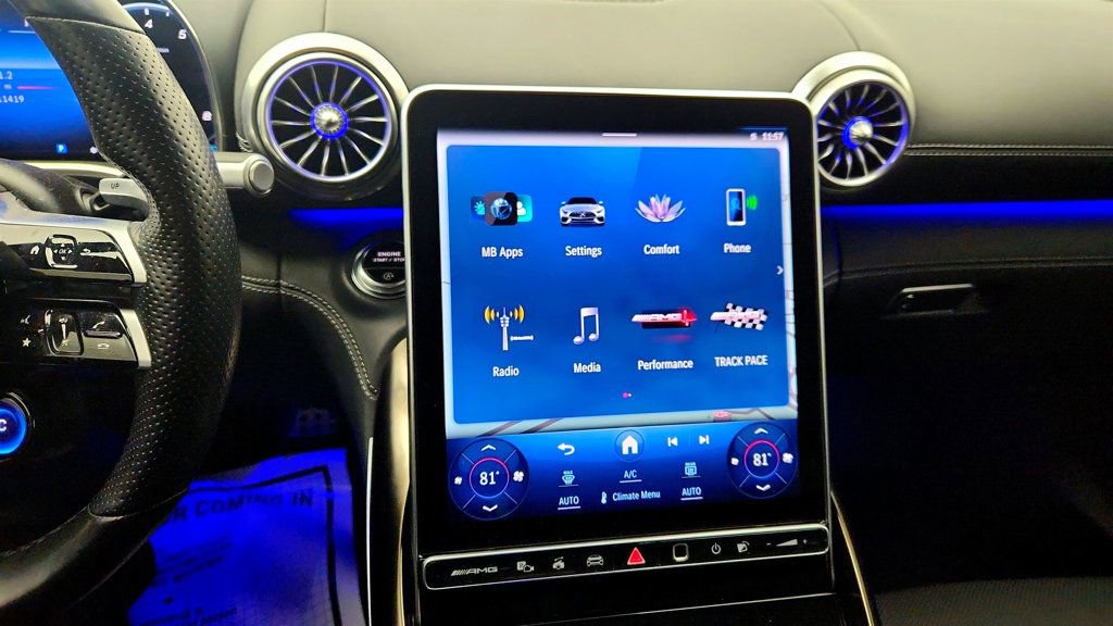 Used 2022 Mercedes-Benz SL 63 AMG 4MATIC w/ Driver Assistance Package image 15