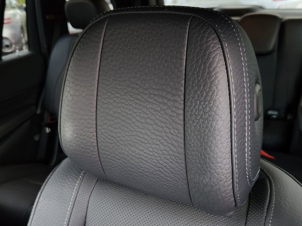 Used 2023 Mercedes-Benz GLS 450 4MATIC image 14