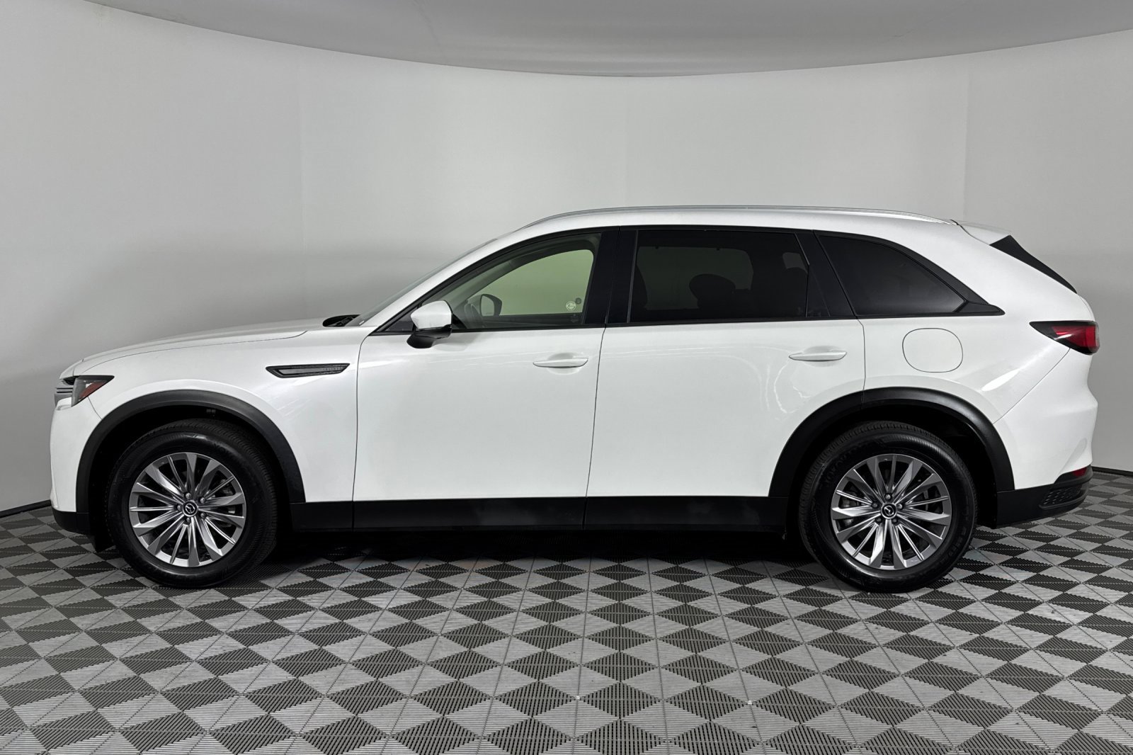 Used 2024 MAZDA CX-90 3.3 Turbo w/ Preferred Plus image 7