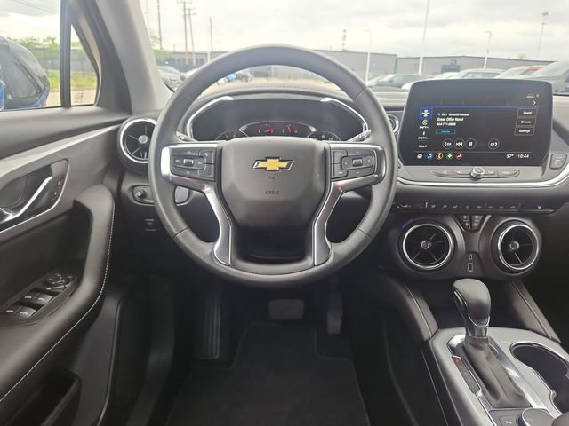 Used 2025 Chevrolet Blazer LT w/ Midnight/Sport Edition AWD/4WD image 14