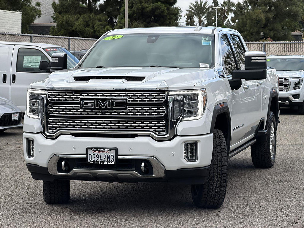 Used 2022 GMC Sierra 2500 Denali w/ Denali Ultimate Package AWD/4WD image 3