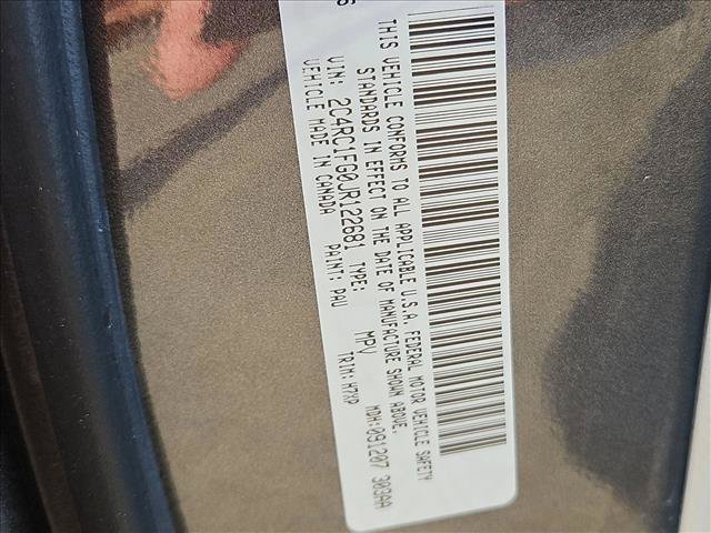 Used 2018 Chrysler Pacifica Touring Plus w/ Tire & Wheel Group FWD image 27