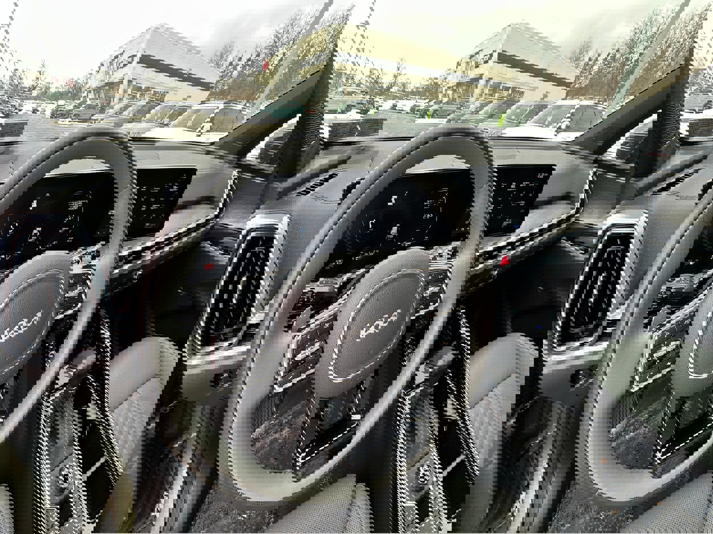 Used 2025 Kia Sorento SX Prestige w/ Sage Leather Package image 43